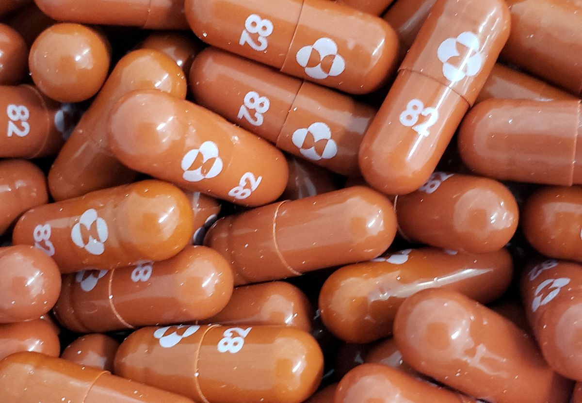 Indonesia telah meluluskan pill antiviral COVID-19 Merck & Co Inc (MRK.N) molnupiravir untuk kegunaan kecemasan