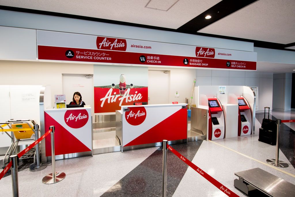 AirAsia Akan Mengalih Keluar Perkhidmatan Kaunter Daftar Masuk Untuk Penumpang Biasa April Ini