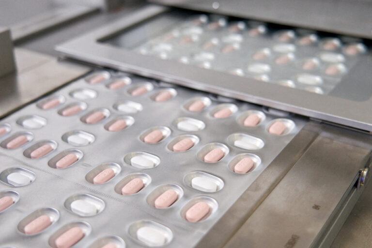 Malaysia Memberi Kelulusan Bersyarat Untuk Ubat COVID-19 Paxlovid Pfizer